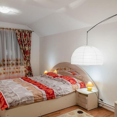 Smb Holiday Apartment 브라쇼브 외부 사진