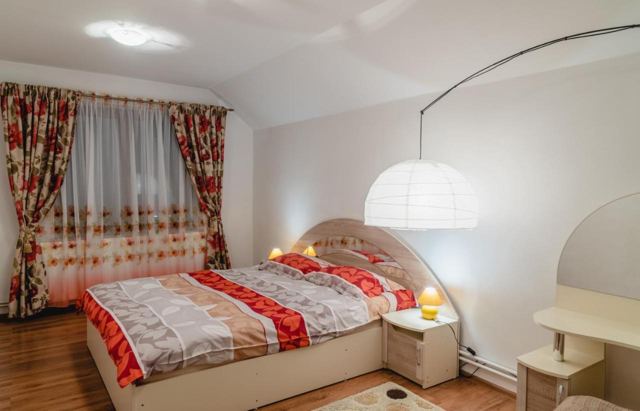 Smb Holiday Apartment 브라쇼브 외부 사진