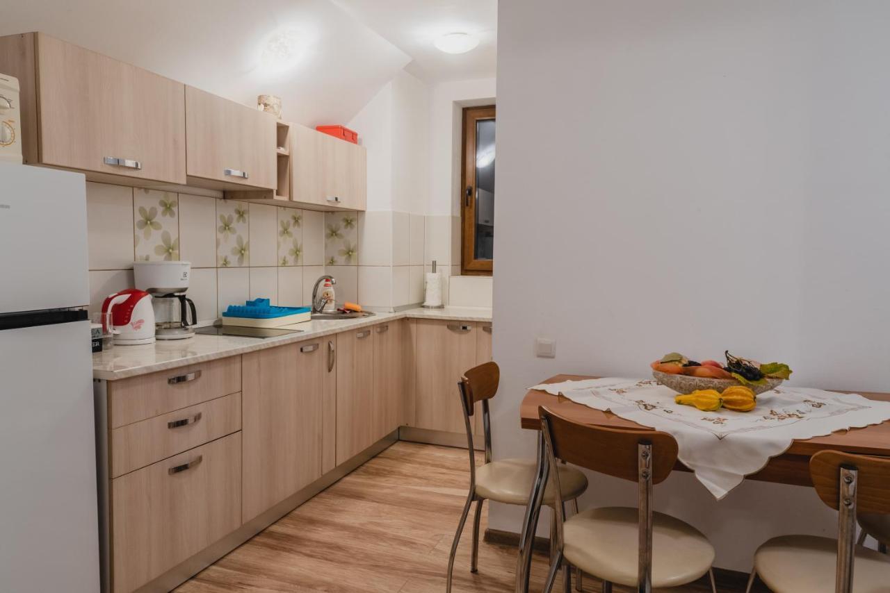 Smb Holiday Apartment 브라쇼브 외부 사진